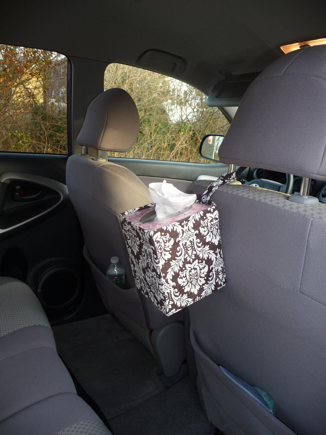 Kaaachews Hanging Tissue Holder for the Car: Chocolate Damask