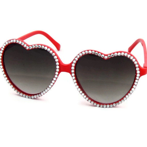 sunglasses with heart rhinestone
