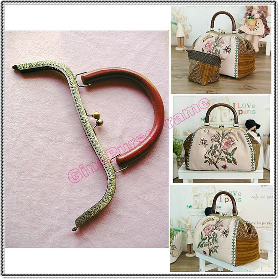 26cm 10 1/2inch embossed woodhandle heartshape metal purse