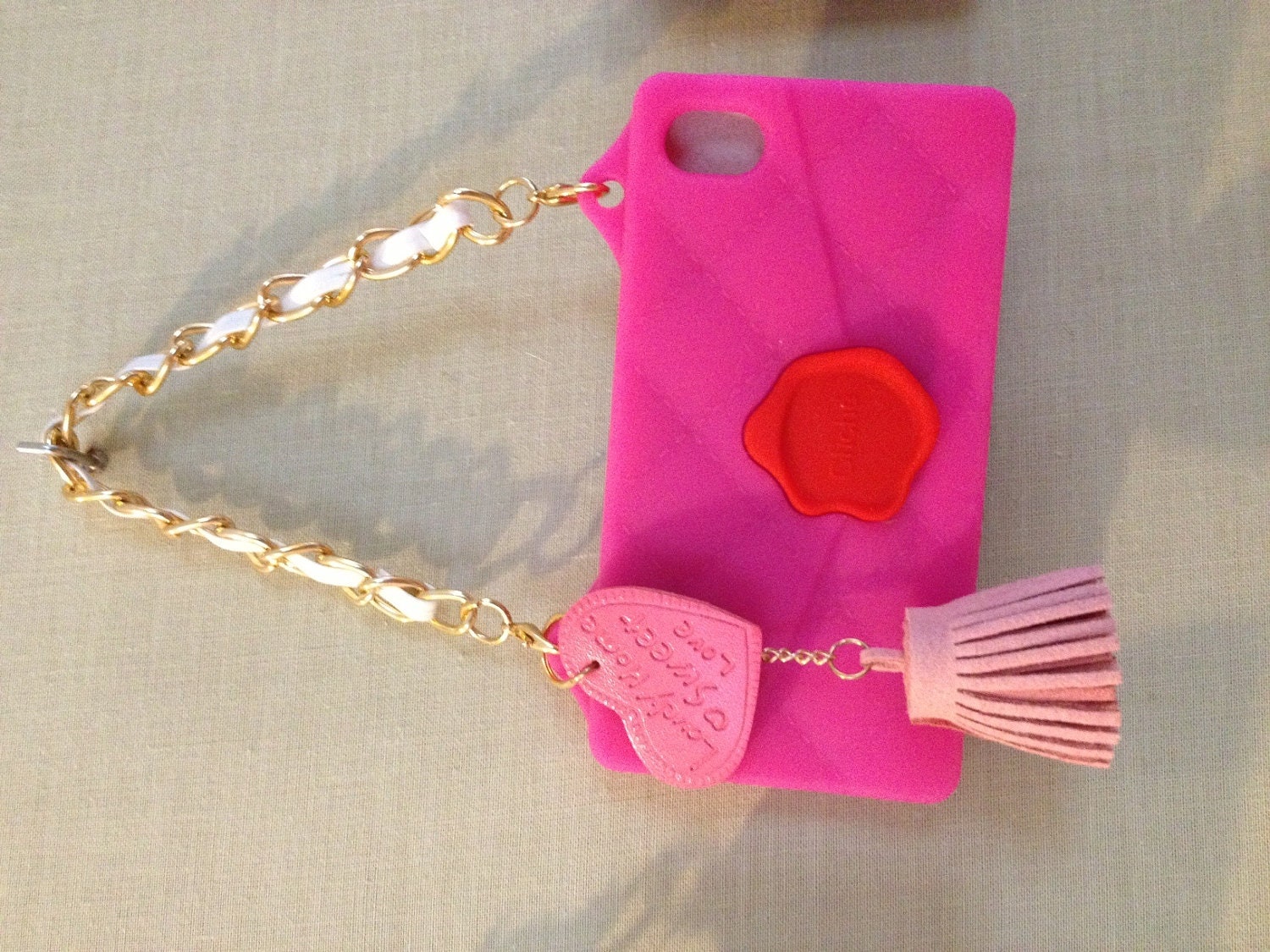 iPhone Case Purse iphone case with handle Iphone 4/4s by zevivez