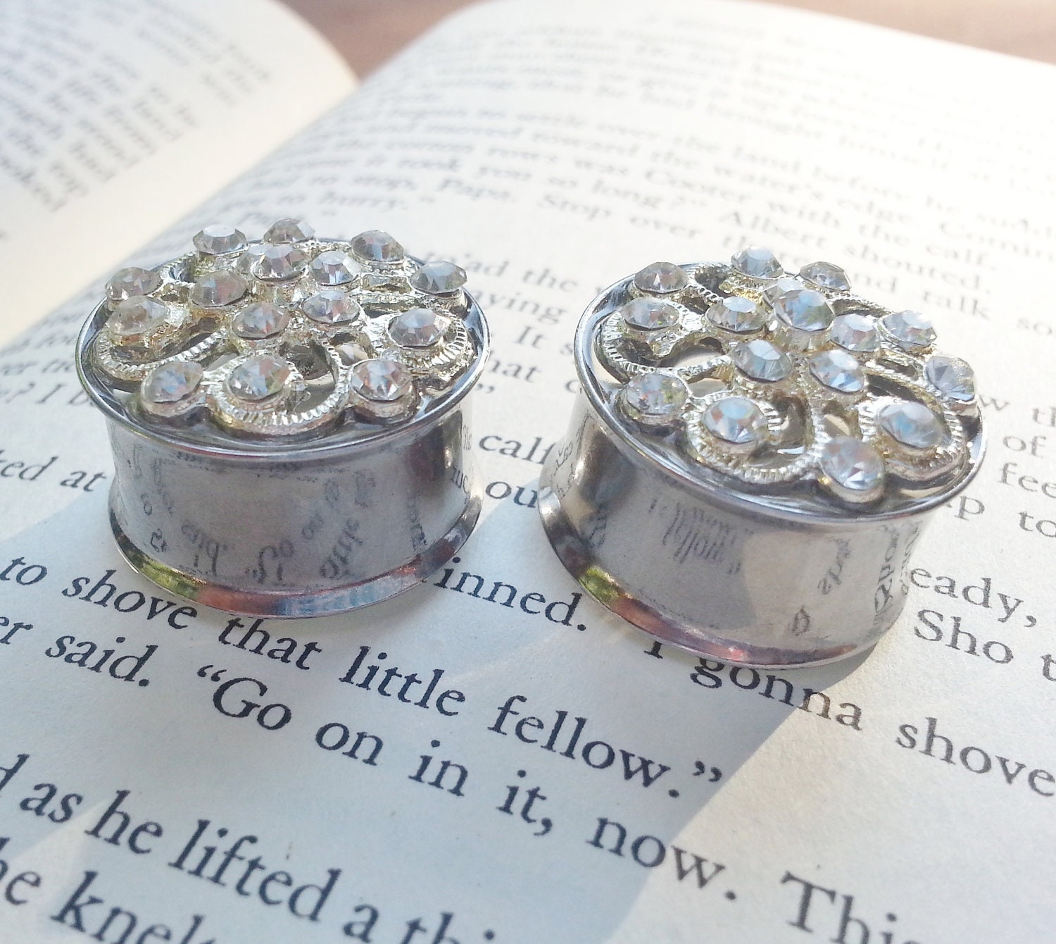 Rhinestone Plugs classic filigree and rhinestone gauges for