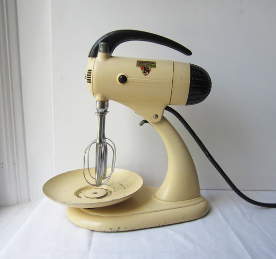 Vintage Sunbeam Mixmaster Yellow and Black 10Speed Stand