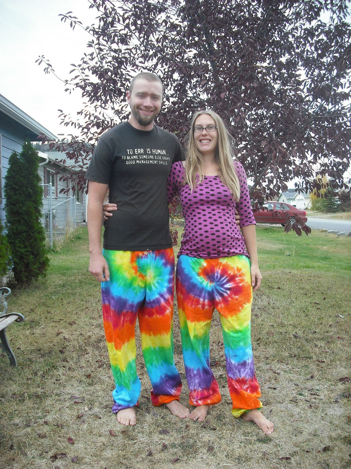 tie dye tank top and sweatpants