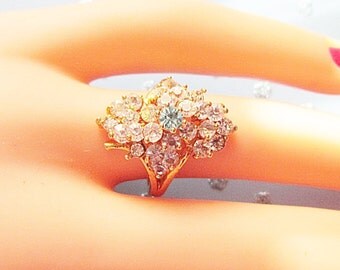 Vintage Gold and Rhinestone Cluster Ring - Size 5.5 - R-332