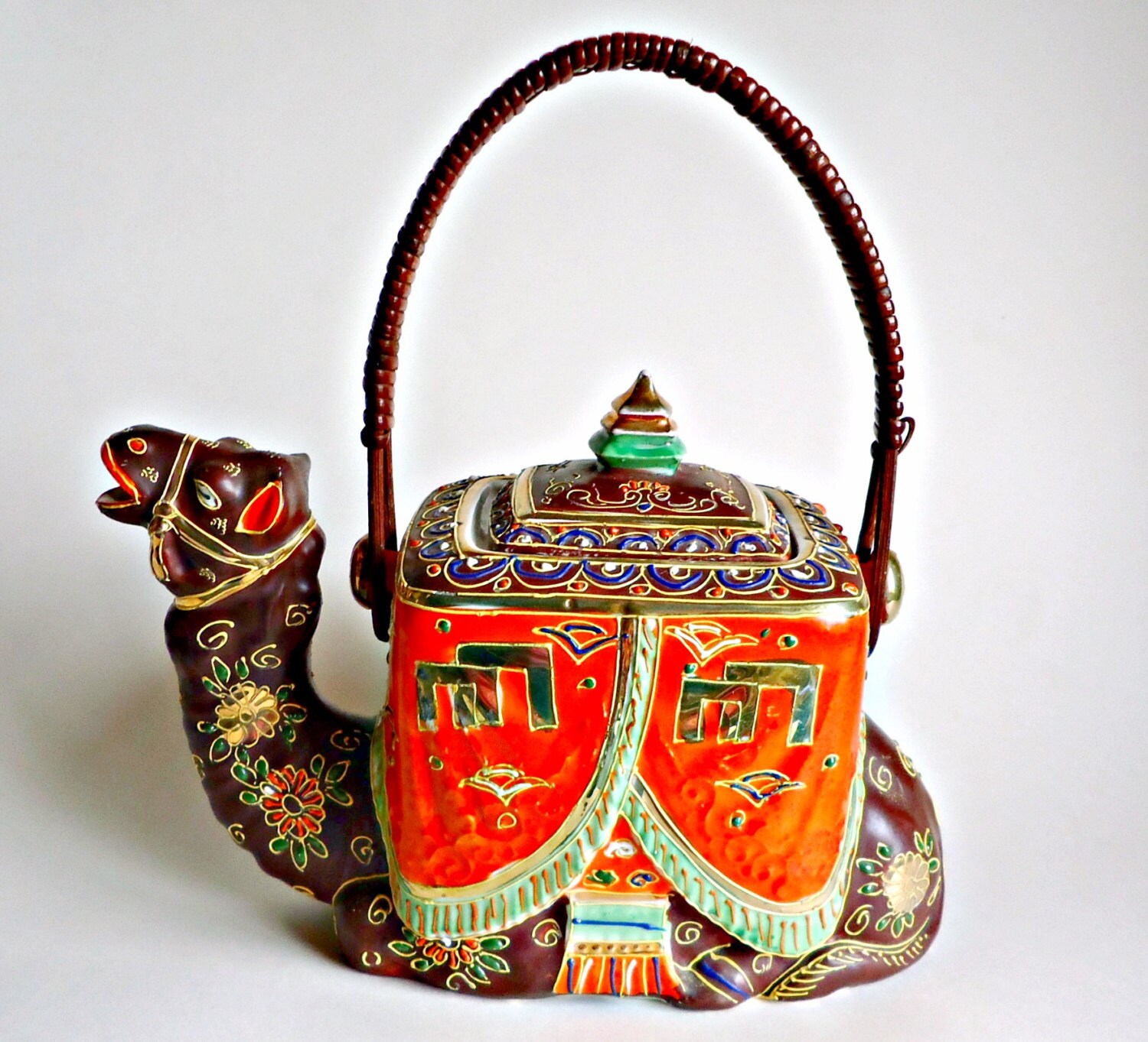 Satsuma Camel Teapot With Wicker Handle Early 1920's