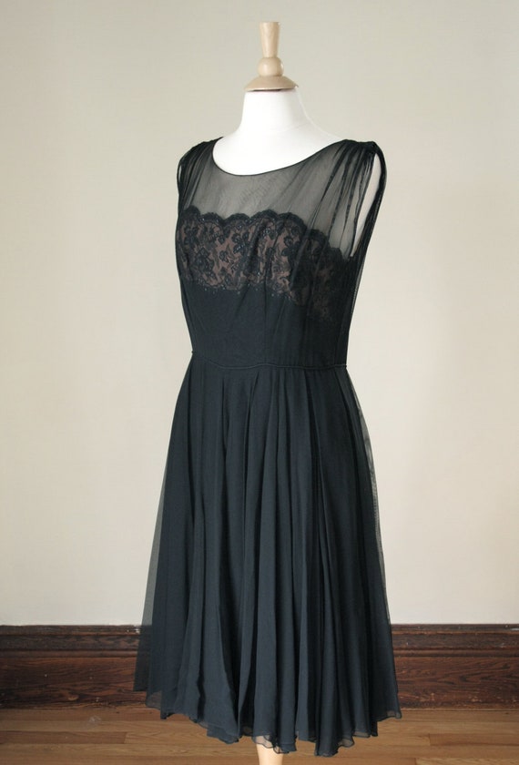 vintage 50s lace cocktail dress// full skirt little black