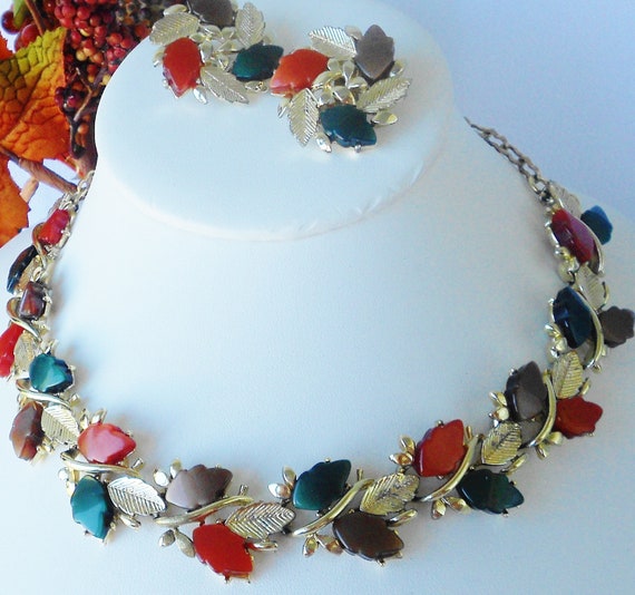 Thermoset Necklace Set Leaves Autumn Colors by normajeanscloset