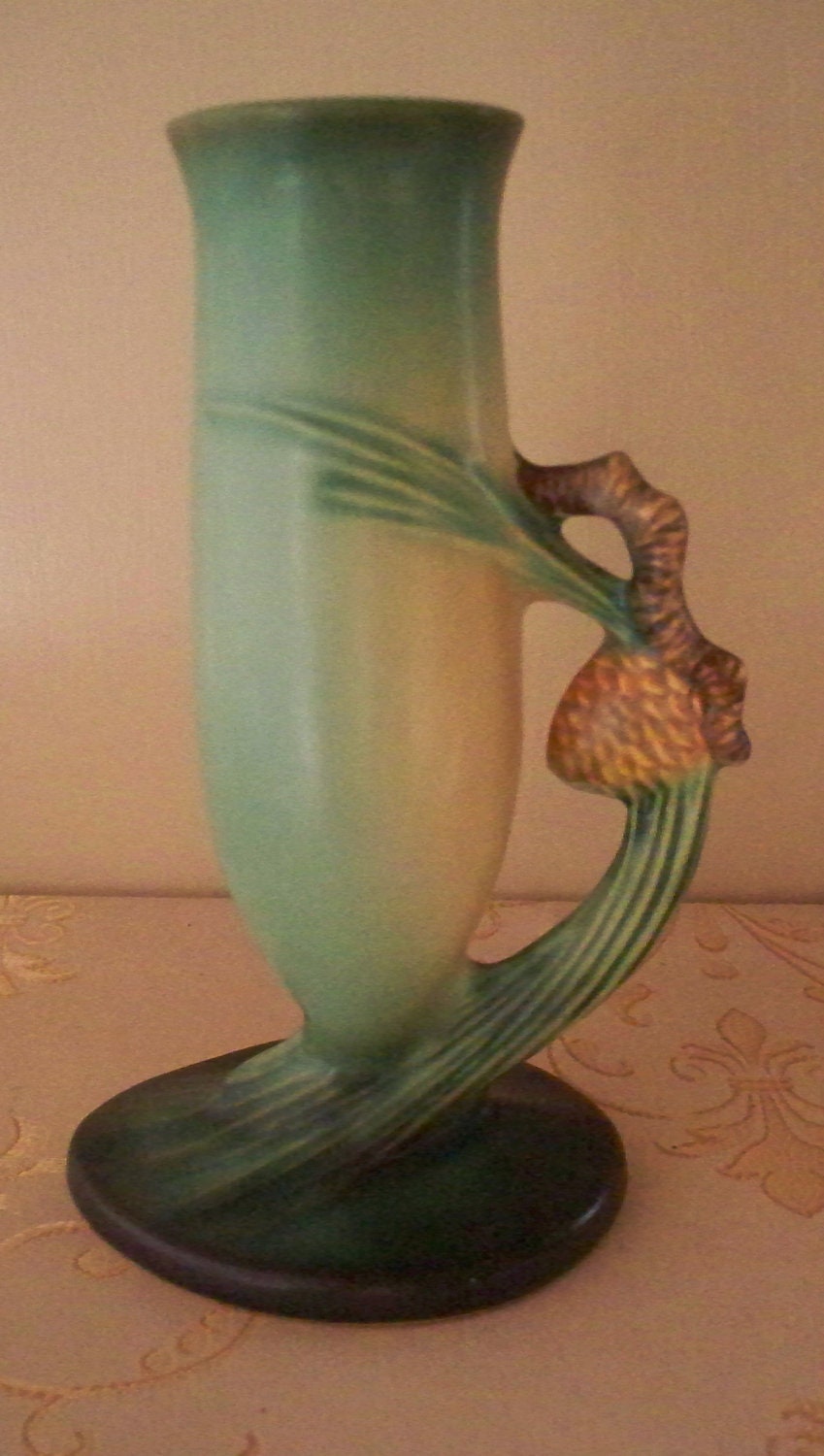 ROSEVILLE POTTERY Pine Cone Bud Vase 1931 Handled Vase Ware