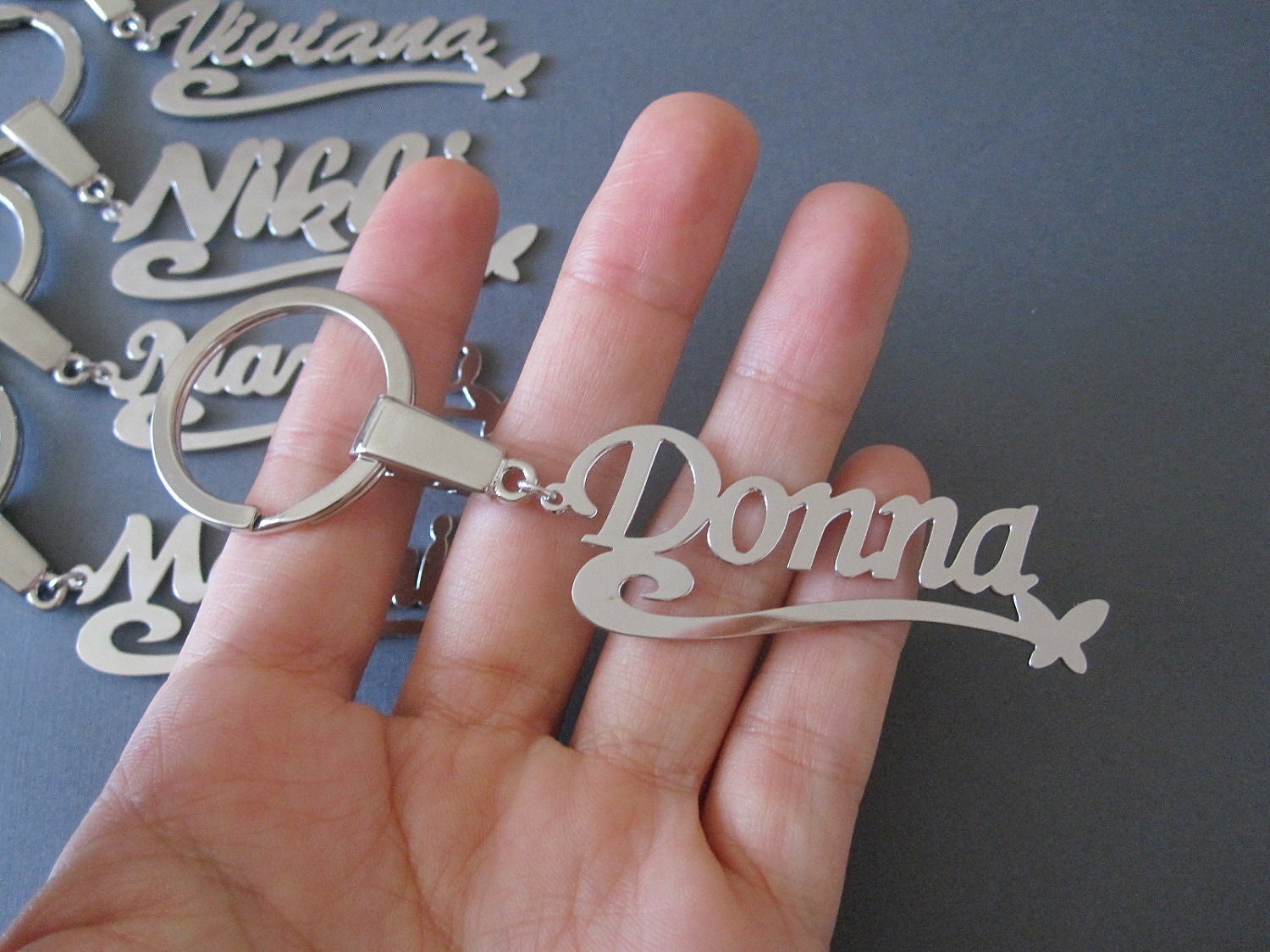 Personalized White Gold Name Keychain with Design A