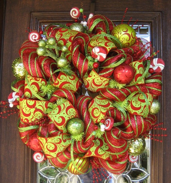 Deco Mesh WHIMSICAL CHRISTMAS WREATH with Dr. Seuss by decoglitz