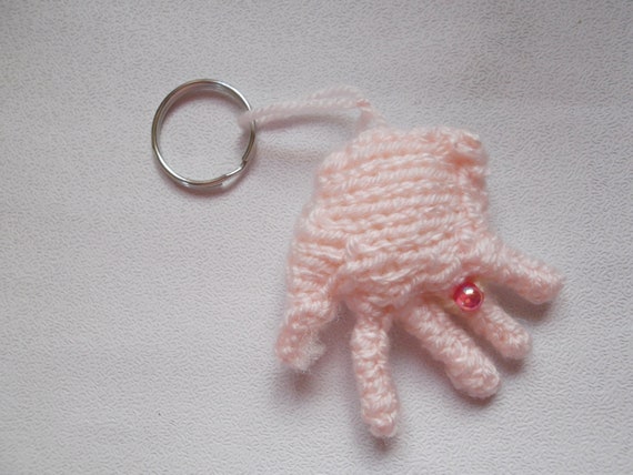 Left hand keyring/bag charm - with pink bead ring from polsknitsnstuff
