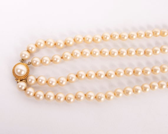 Vintage Trifari Pearls Necklace Double Strand Signed Crown