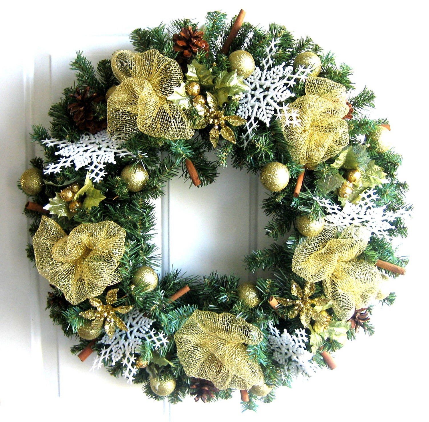 christmas wreath white and gold christmas wreath christmas wreath white and gold christmas wreath