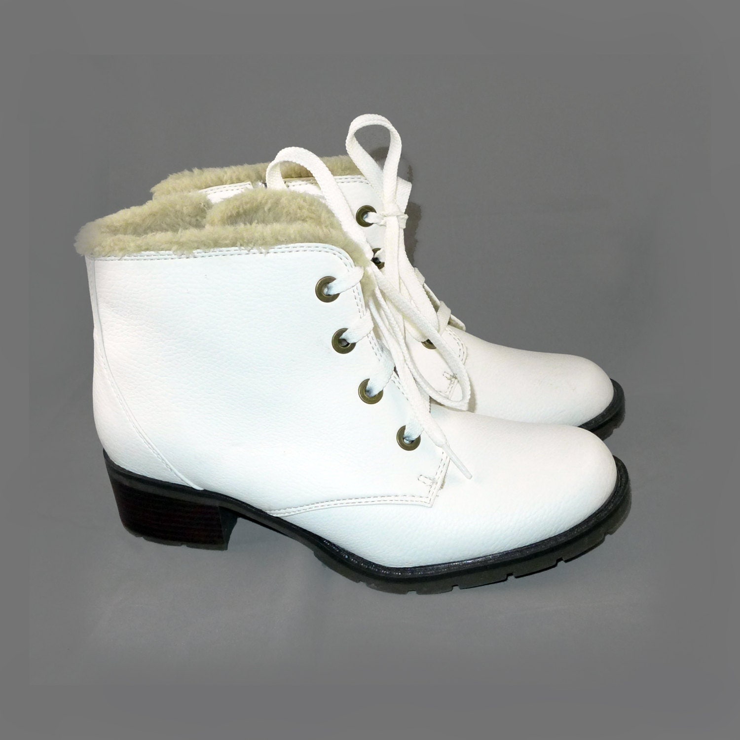 women's snow boots with fur trim