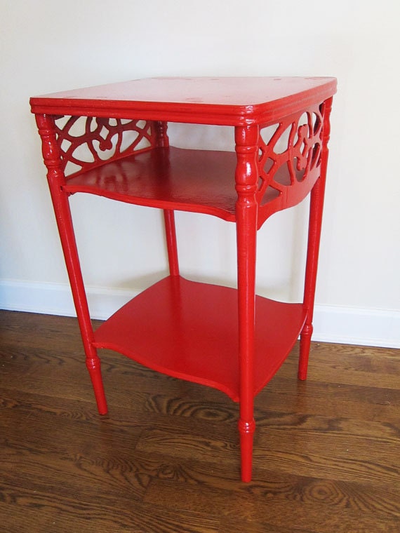 Vintage End Table in Red Lacquer by ArtistryInteriors on Etsy