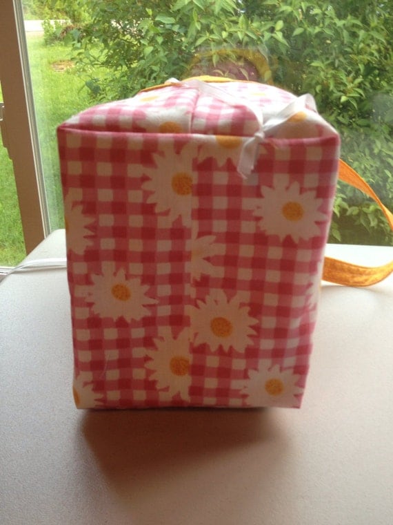 Homemade insulated lunch bag/ tote Daisy only