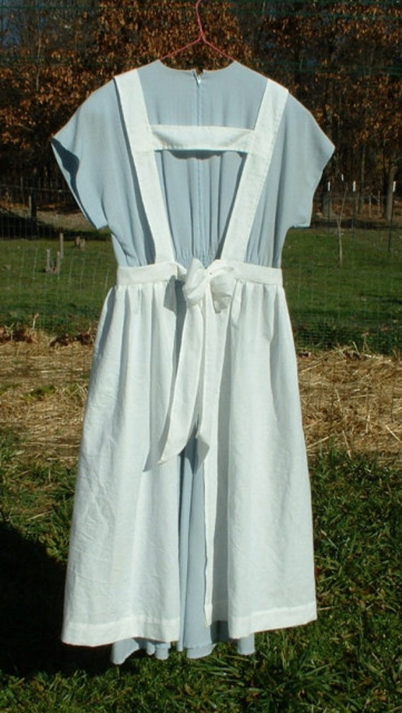 Full Amish style apron