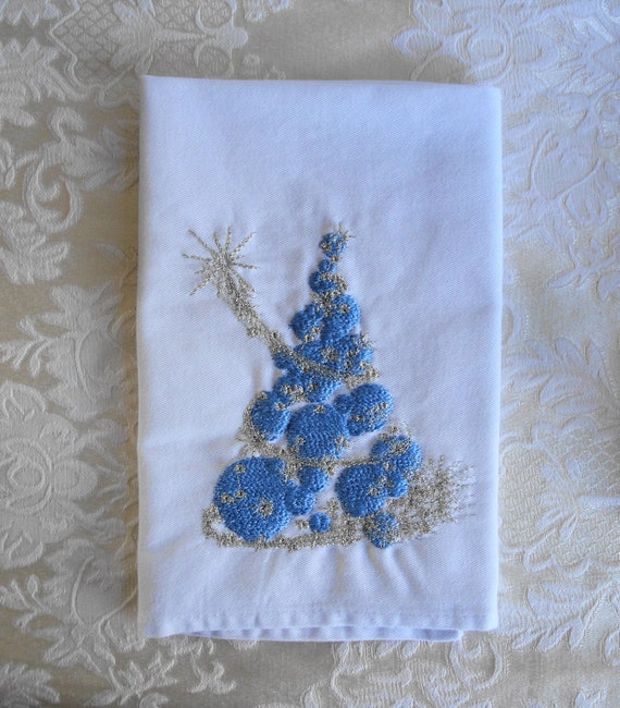 Embroidered Cloth Napkins Christmas Tree Holiday Set of 4