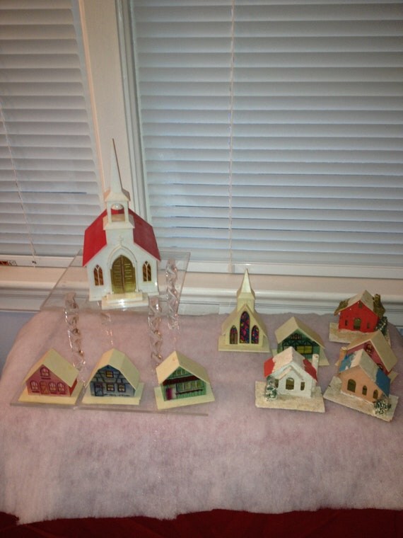 Vintage CHRISTMAS VILLAGE COLLECTION