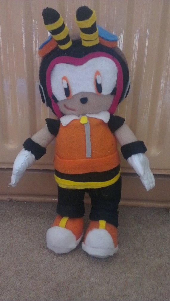 sonic charmy bee plush