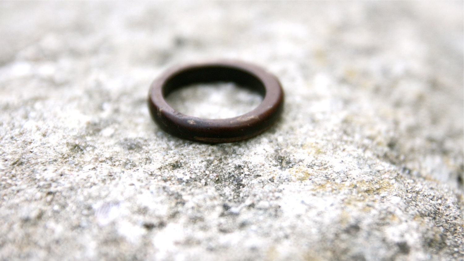 coconut ring handmade jewelry eco friendly dark brown by Oniroteo