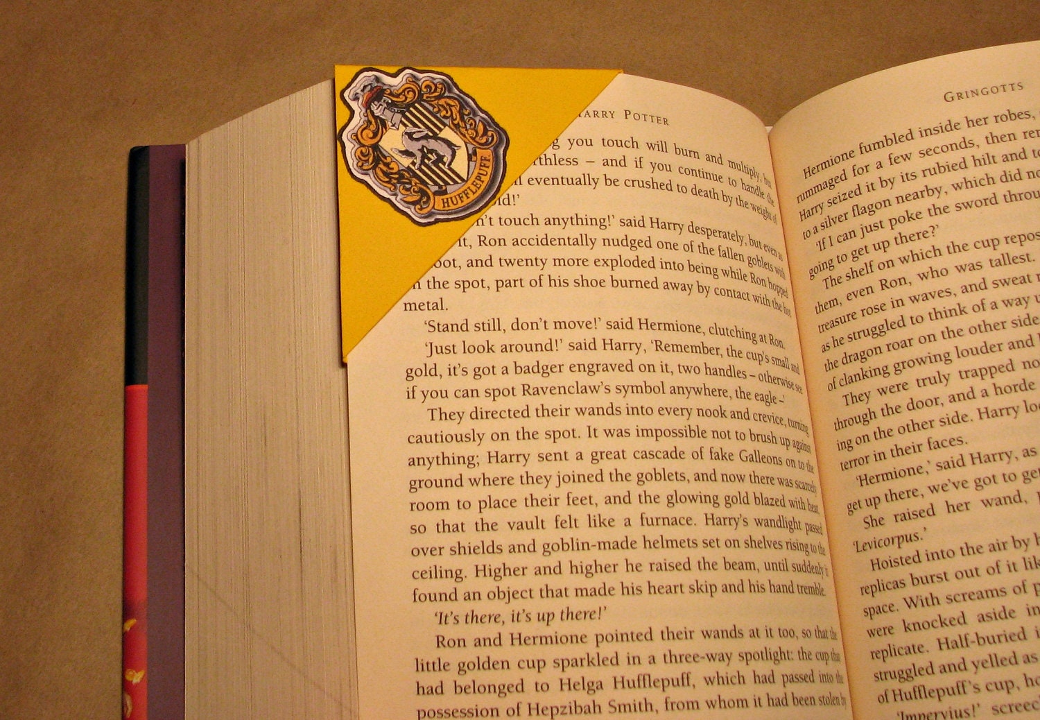 Harry Potter Set of Four House Crest Corner Bookmarks