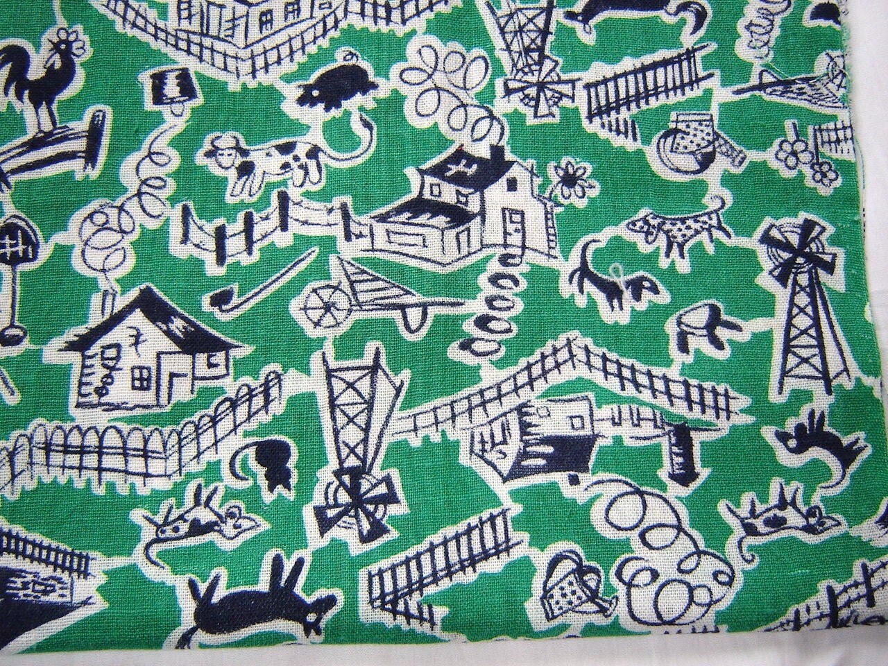 Vintage Cotton Feedsack Fabric FARMYARD NOVELTY Green 18 x