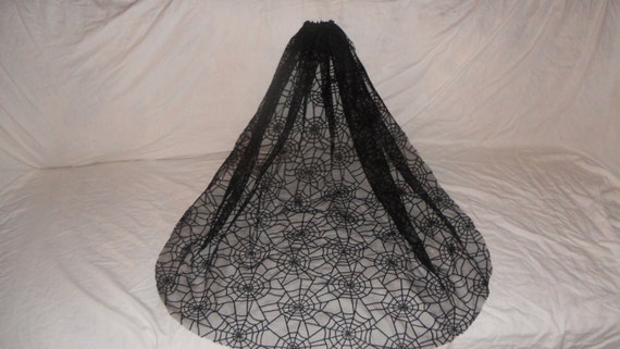 Black Spiderweb Lace Veil