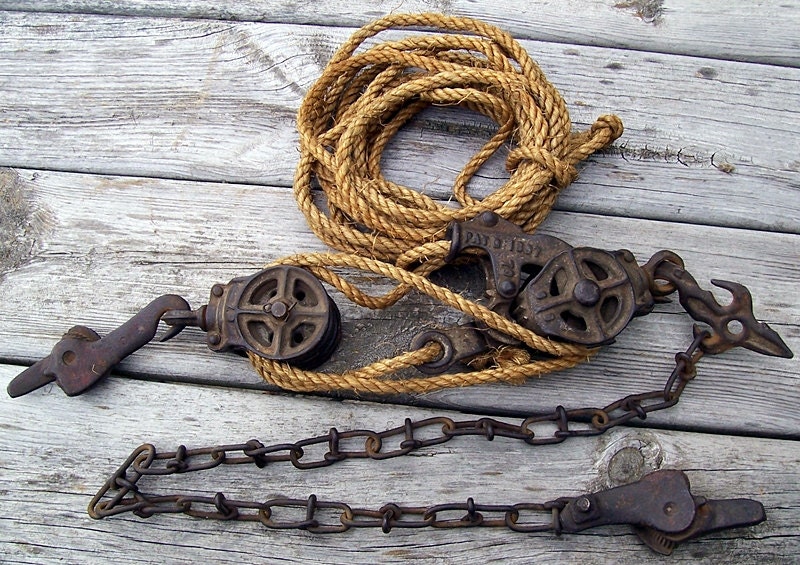 Antique Cast Iron Wire Fence Stretcher Rope Double Pulley Tool