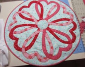 Valentines Hearts Round Topper, easy applique and instructions. (pattern)