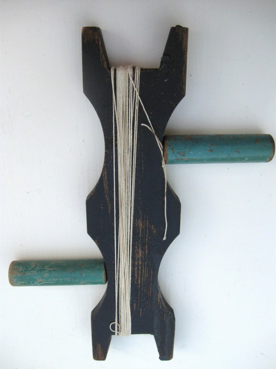 Vintage Wooden Winder Clothes Line Kite String Winder by PoemHouse