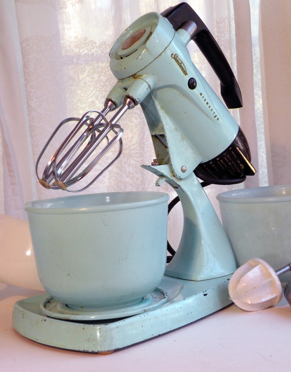 Vintage Sunbeam Mixmaster Model 12 Kitchen Mixer With 2   Il 570xN.406544639 Nhiy 