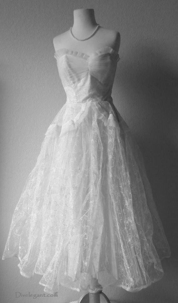 Vintage-50s-Prom Dress-White-Lace-Tulle-Ruffles-Rockabilly