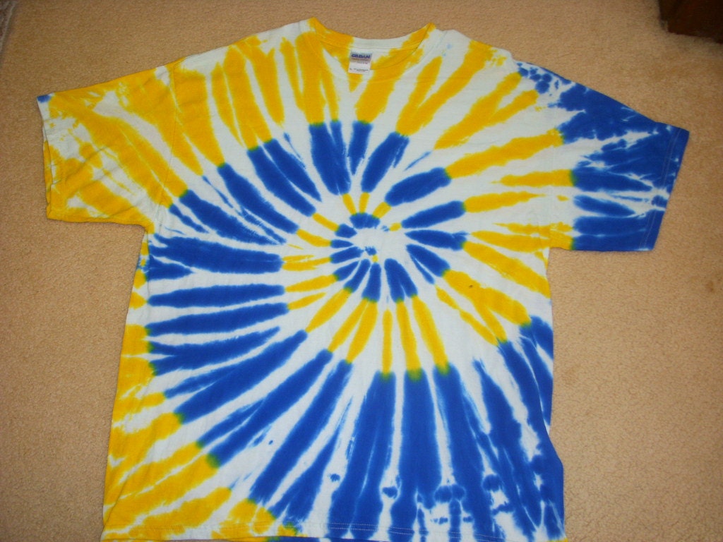 tie dye on a yellow shirt