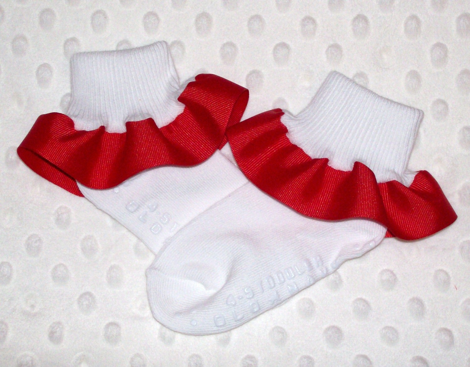 Red Ruffle Ribbon Socks