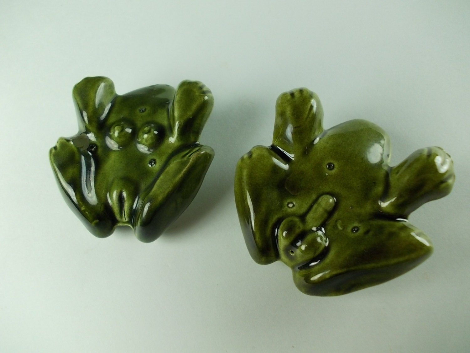 Dirty Secrets : Ceramic Frogs Mature and Hilarious