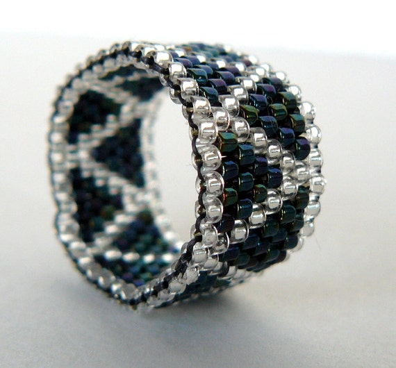 Iris Beaded Ring Chevron Pattern Beadwork Ring Zig Zag Peyote