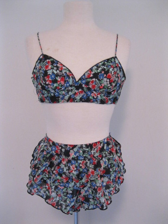 vintage 1980s LINGERIE set PANTIES and bra bralette floral