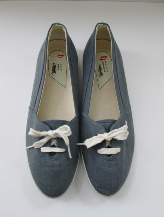 Easy Spirit Blue Washed Canvas Shoes