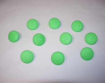 10 Green, Shank Buttons, Lot 2282 (Free US Shipping)
