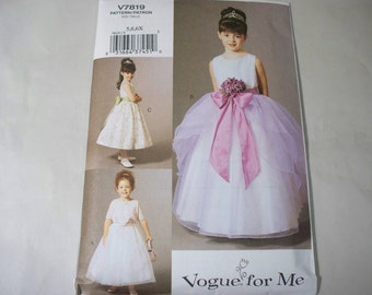 New Vogue, Flower Girl Dress Pattern, V7819 (5,6,6X) (Free US Shipping)