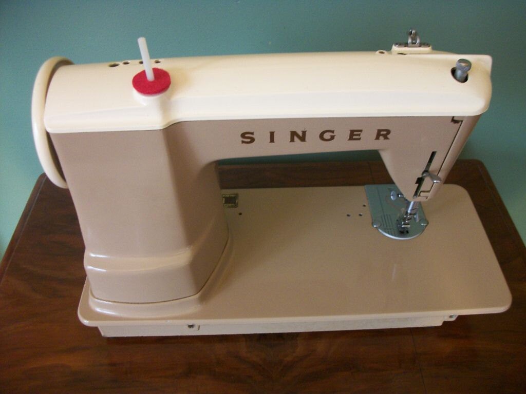 FREE SHIPPING Singer 404 straight stitch sewing machine