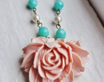 Popular items for Peach and Mint on Etsy