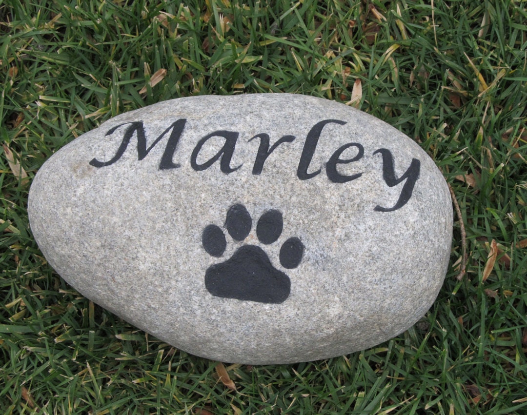 Personalized Pet Memorial Stone Grave Marker with Paw Print