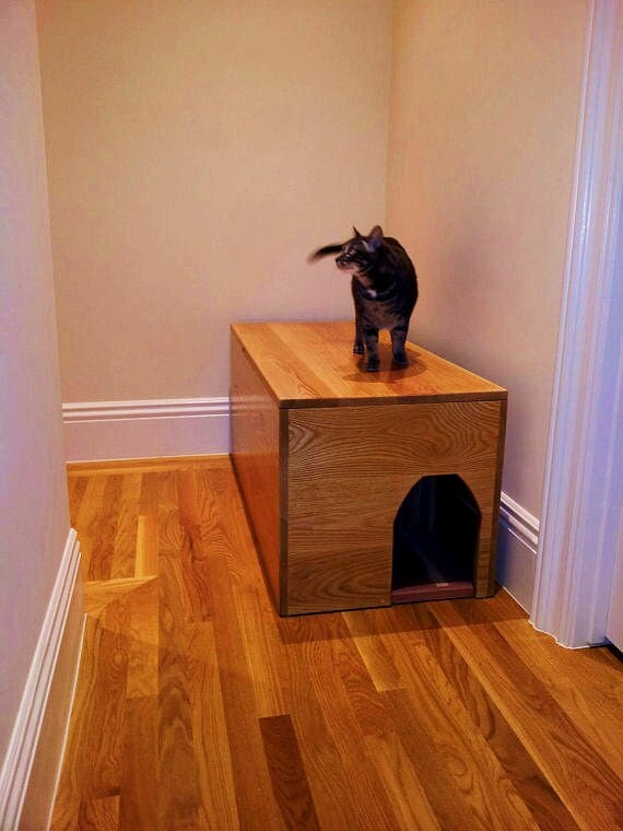 Cedarlined Solid Hardwood Oak Cat Litter Chest / Trunk