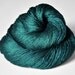Giant clam closing forever - Silk Yarn Fingering weight - Knotty skein
