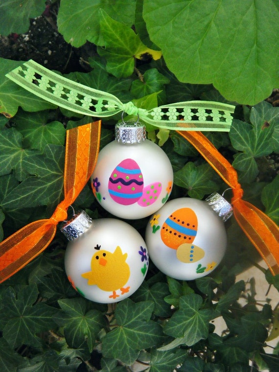 Items similar to Easter Ornaments for Easter Tree 12 Personalized
