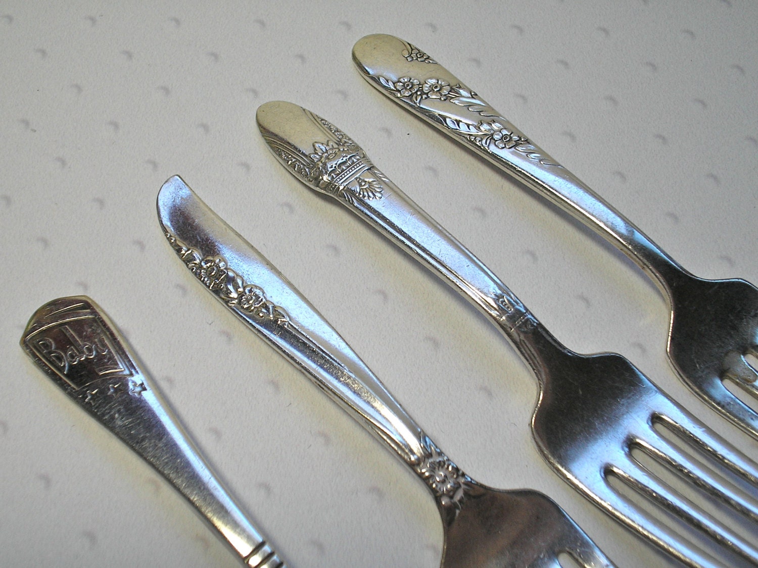 4 Vintage Children’s Forks in Different Patterns – Haute Juice