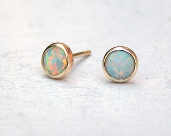 Solid 14k Gold Earrings, Opal Earrings,Gift for her, white opal stone Suds, Fine 14k Gold Stud earrings 5mm, Opal studs , Gold earrings
