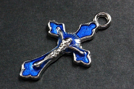 Charm charm Silver.  Blue enamel  Enamel Charm. in Cross Cross Cross. Crucifix cross Rosary